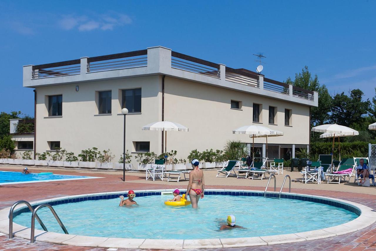 Le Residenze Di Santa Costanza - Mirto/Corbezzolo Aparthotel San Vincenzo Luaran gambar
